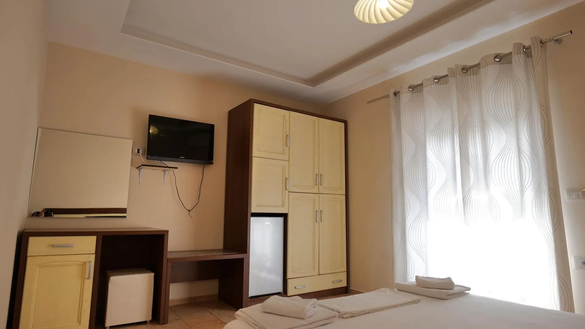 ***  Hotel Jali Himarë Albanien