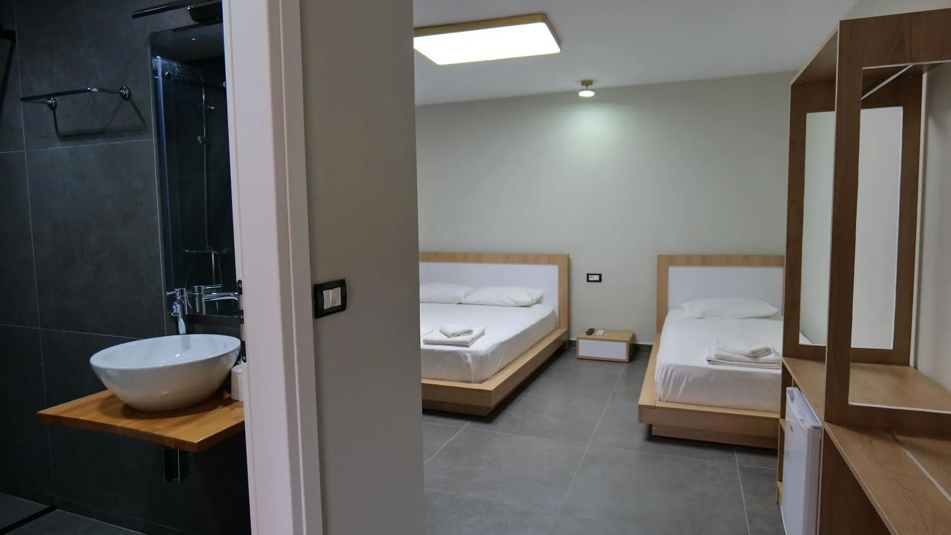 ***  Hotel Jali Himarë Albanien